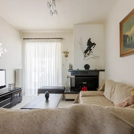 Apartment Comfy 2 Bedroom With Balcony Athens