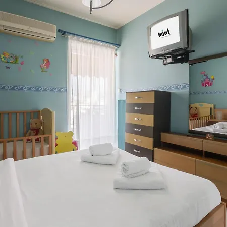 Comfy 2 Bedroom With Balcony Apartment