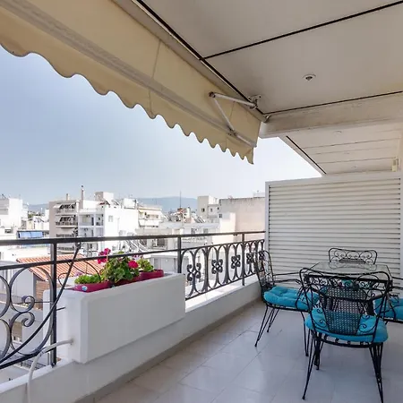 Comfy 2 Bedroom With Balcony